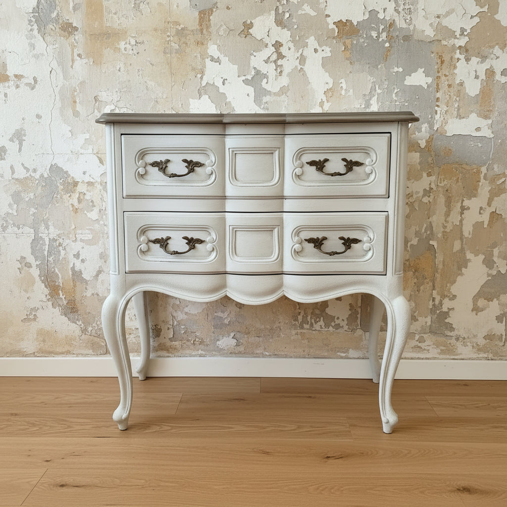 Comò a due cassetti in stile provenzale con patina antica dipinto a mano - Cantuccio