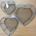 Set of 3 heart-shaped metal baskets - Fabric clouds