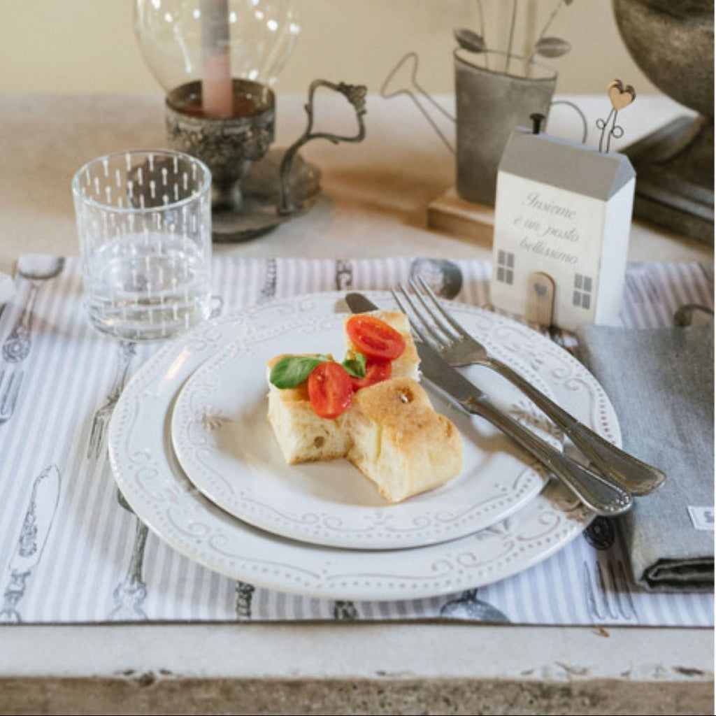 18-piece "Belle Epoque" dinner set: 6 soup plates, 6 dinner plates, 6 dessert plates, and fabric clouds.