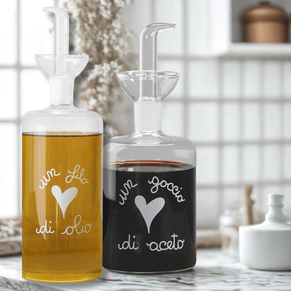"Un drizzle d'olio" 570ml oil cruet & "Un goccio di vinegar" 350ml vinegar bottle - Simple Day