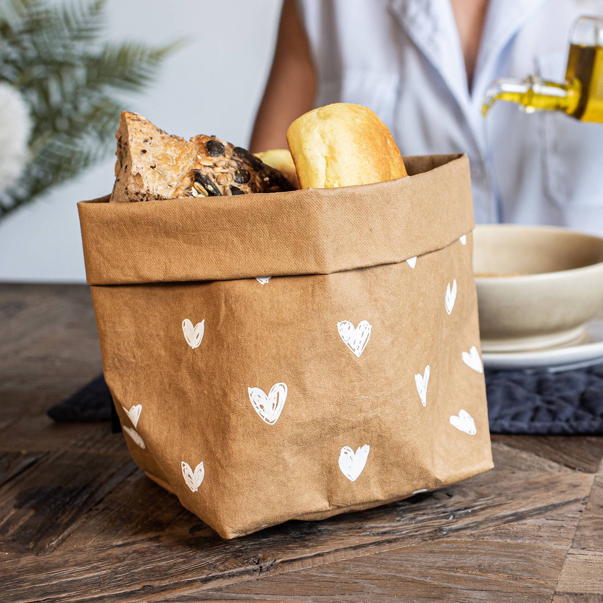 "There's enough for everyone" brown container - Simple Day