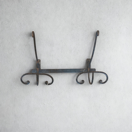 Appendiabiti di ferro antico