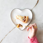 White heart-shaped plate with a black heart - Bastion Collection